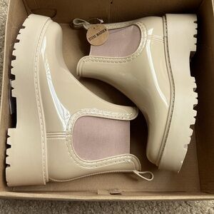 Cool Steve Madden Chelsea Boots